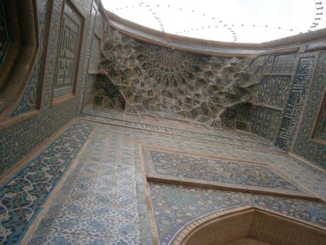 Mosque inside ceiling