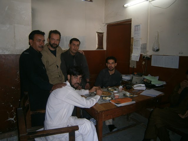 4 Quetta - policeskiq uchastyk i doma na za 2 denonoshtiq