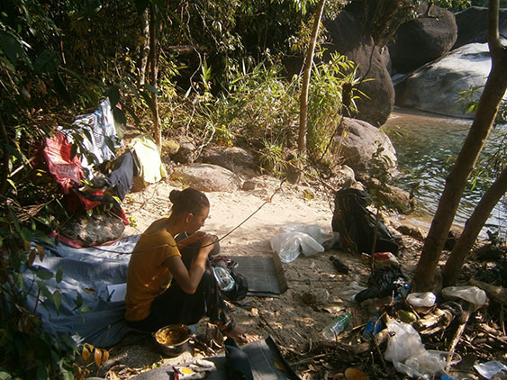 OLYMPUS DIGITAL CAMERA